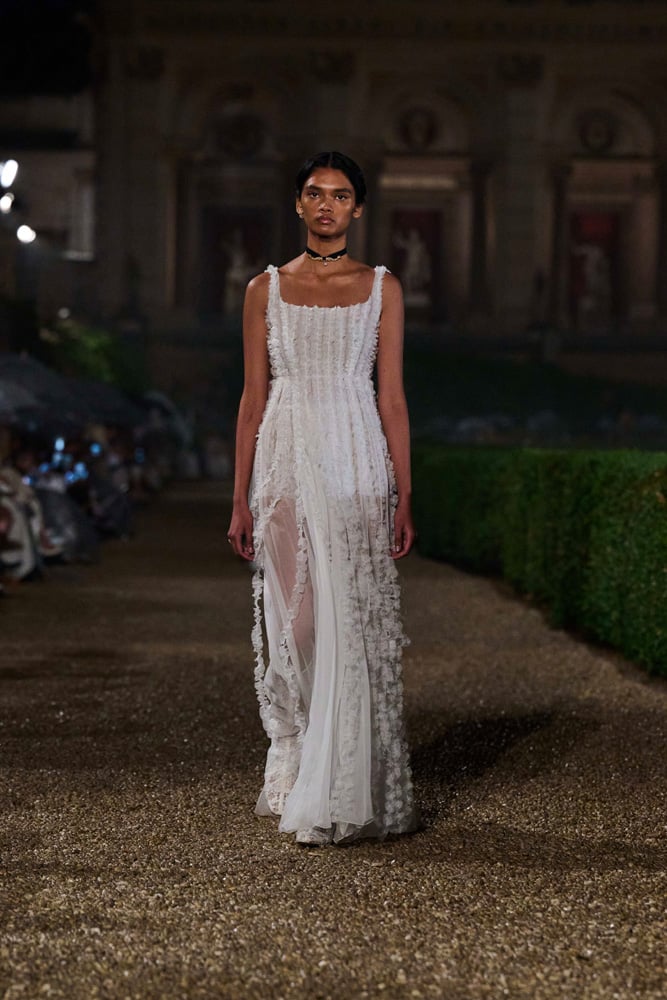 robe en dentelle blanche Dior croisière 2026