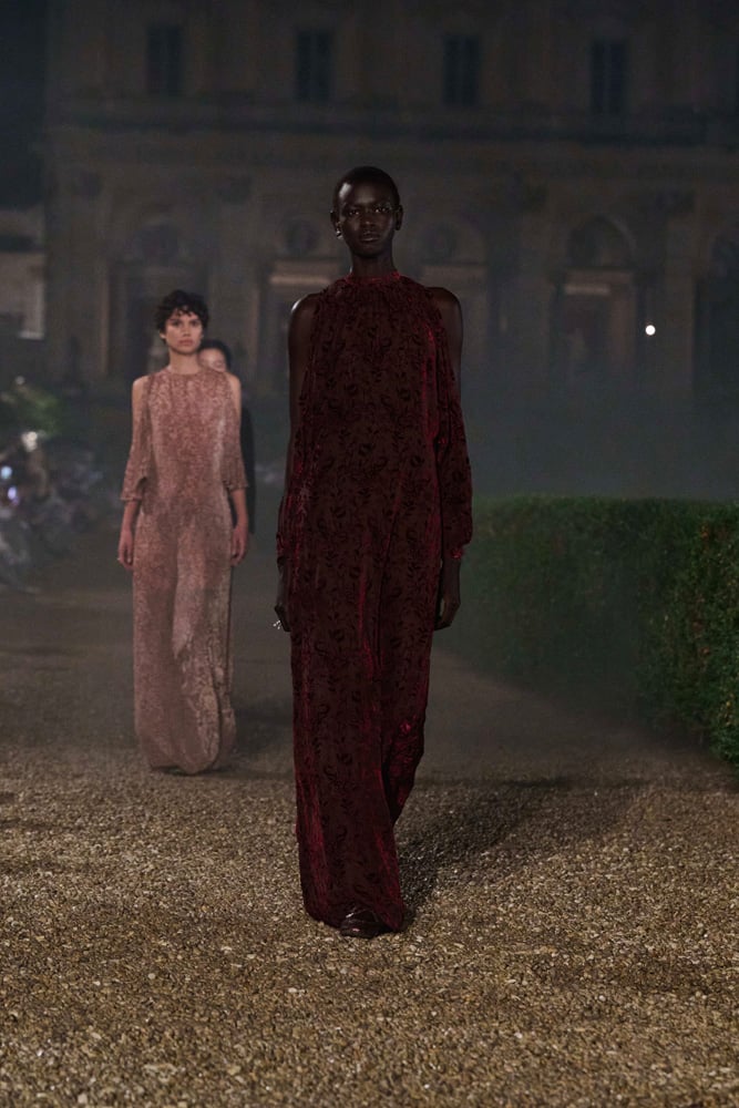 look noir par maria grazia chiuri