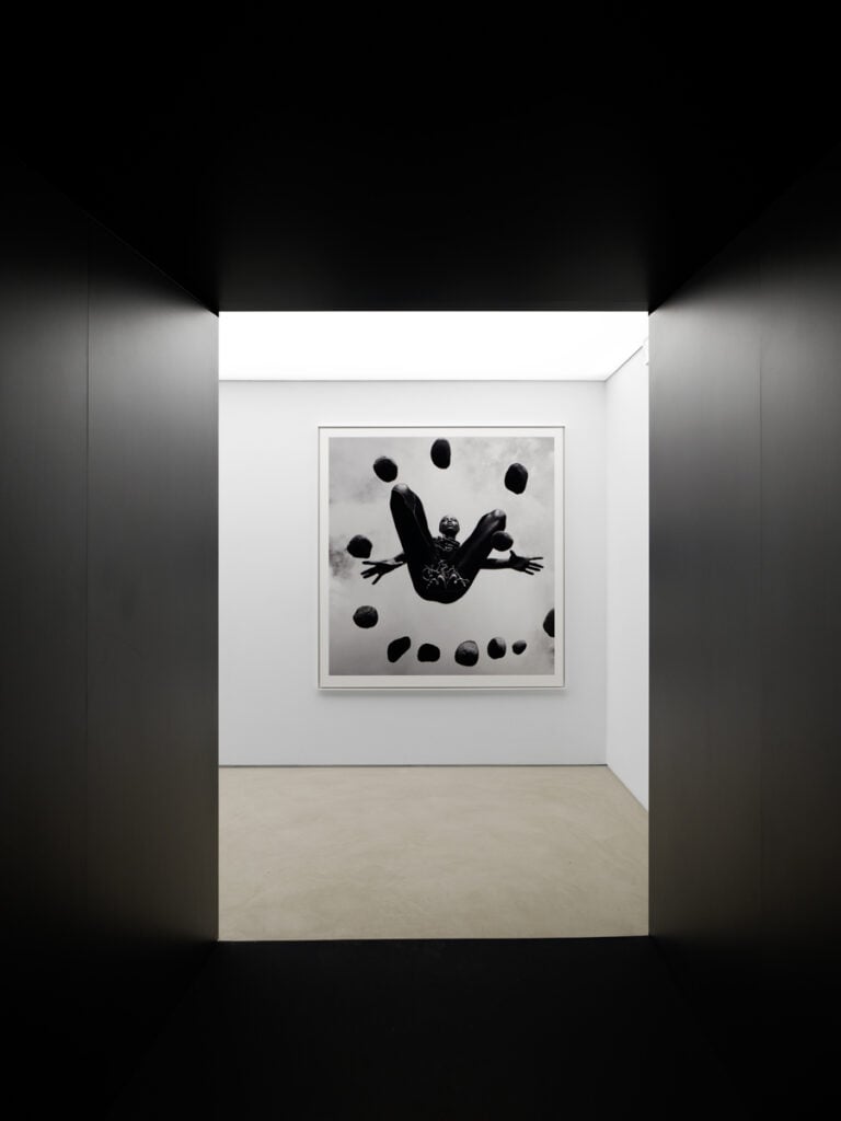 Vue de l'exposition “Txema Yeste & Numéro”, Reiffers Art Center, Paris. Courtesy of Galeria Alta. Photo : Aurélien Mole.