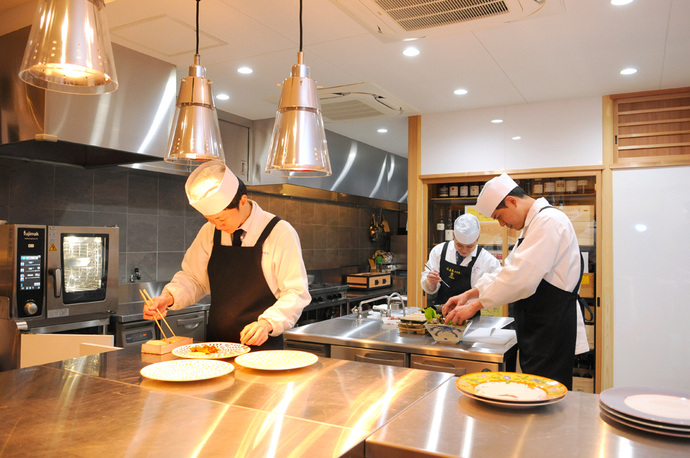 Le restaurant de l’hôtel Kanamean Nishitomiya à Kyoto