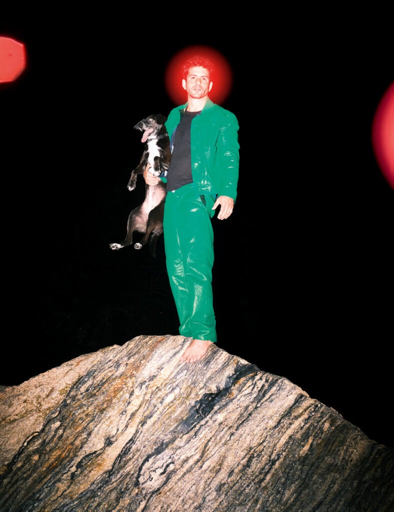 L'artiste Lucas Arruda photographié par Vidar Logi au Brésil pour Numéro art.