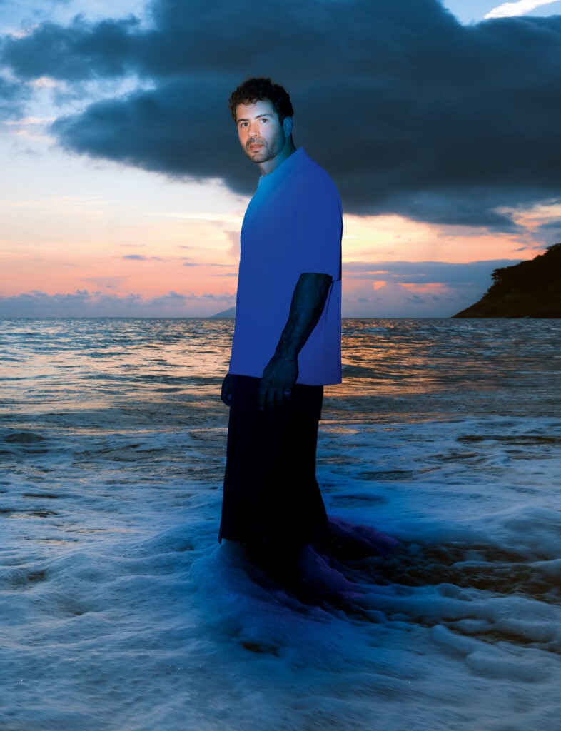 L'artiste Lucas Arruda photographié par Vidar Logi au Brésil pour Numéro art.